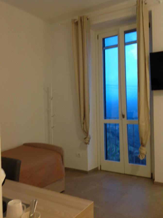 Affittacamereirosmarini Vernazza Bagian luar foto